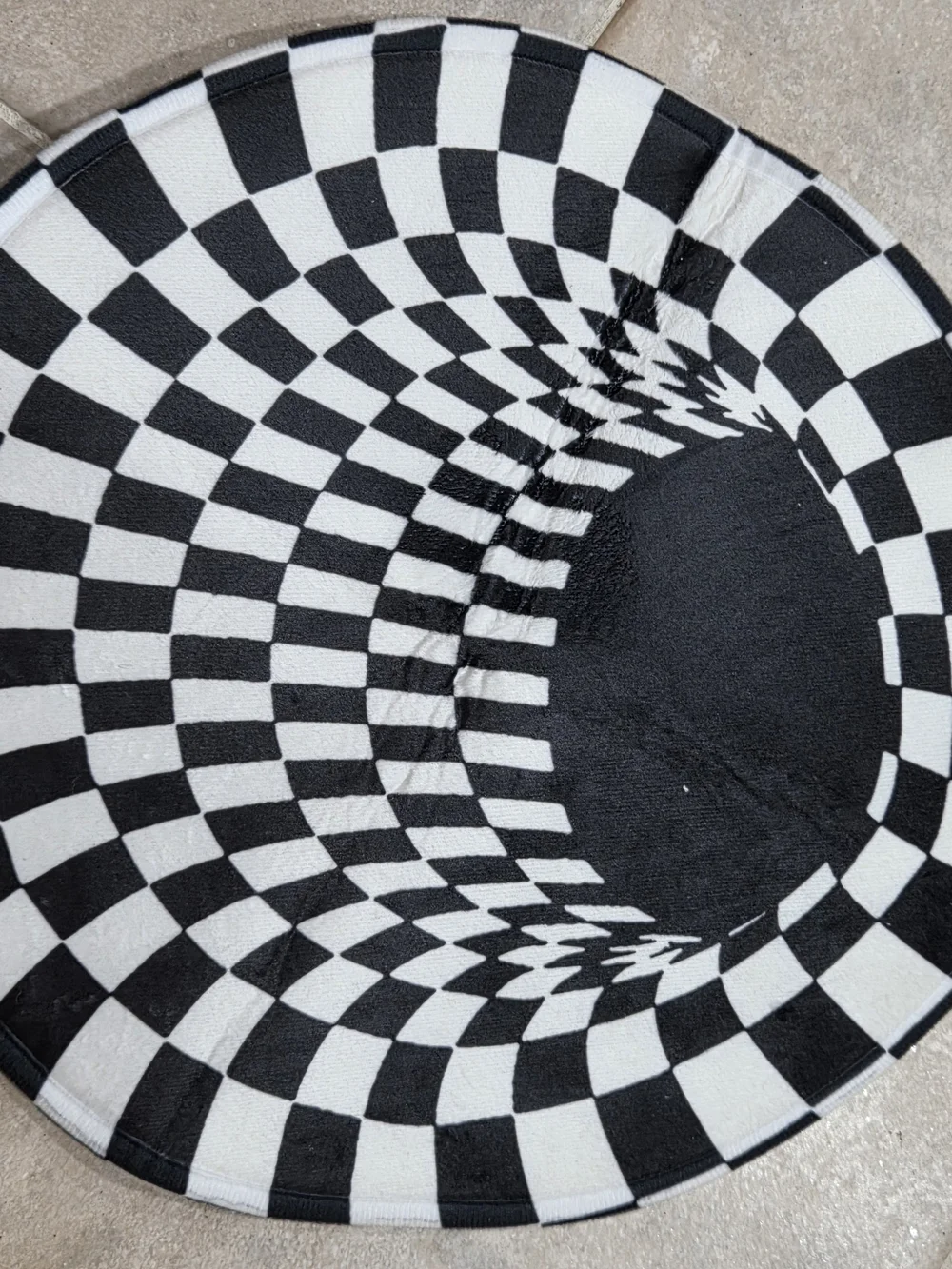 Black and White Optical Checkered Round Mini Mat